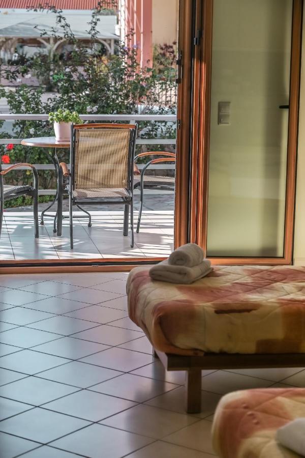 Eleni Suites Methoni エクステリア 写真